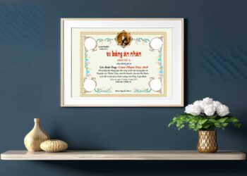 Mẫu bằng ân nhân Công giáo