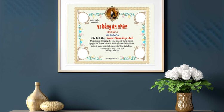 Mẫu bằng ân nhân Công giáo